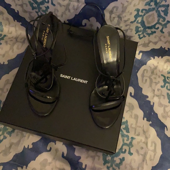 Shoes - Picture 5 of 5